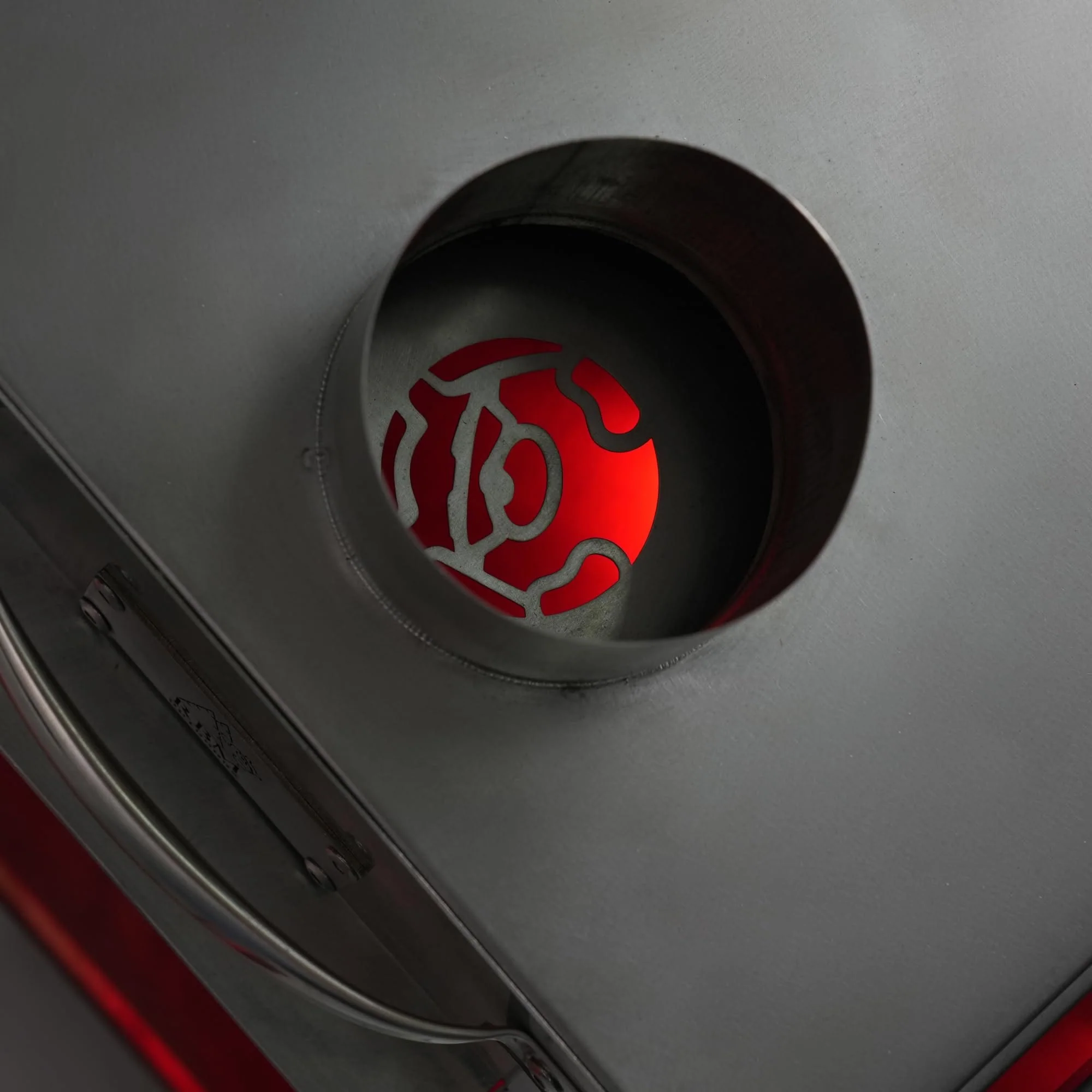 Small Wood Stove With Fire-Resistant Glass «Caminus S» - Image 10